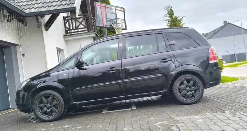 samochody osobowe Opel Zafira cena 8900 przebieg: 368000, rok produkcji 2005 z Wyśmierzyce